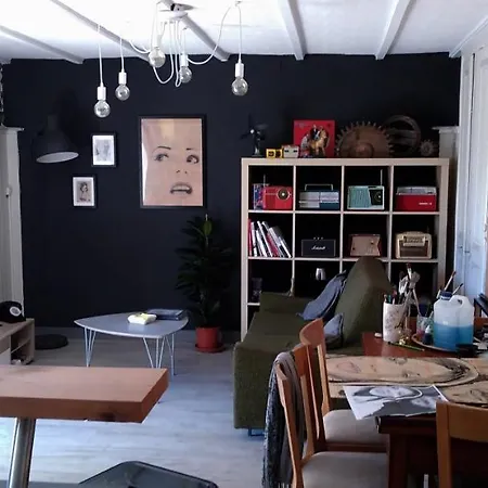 Charmante Maisonnette Avec Jardin